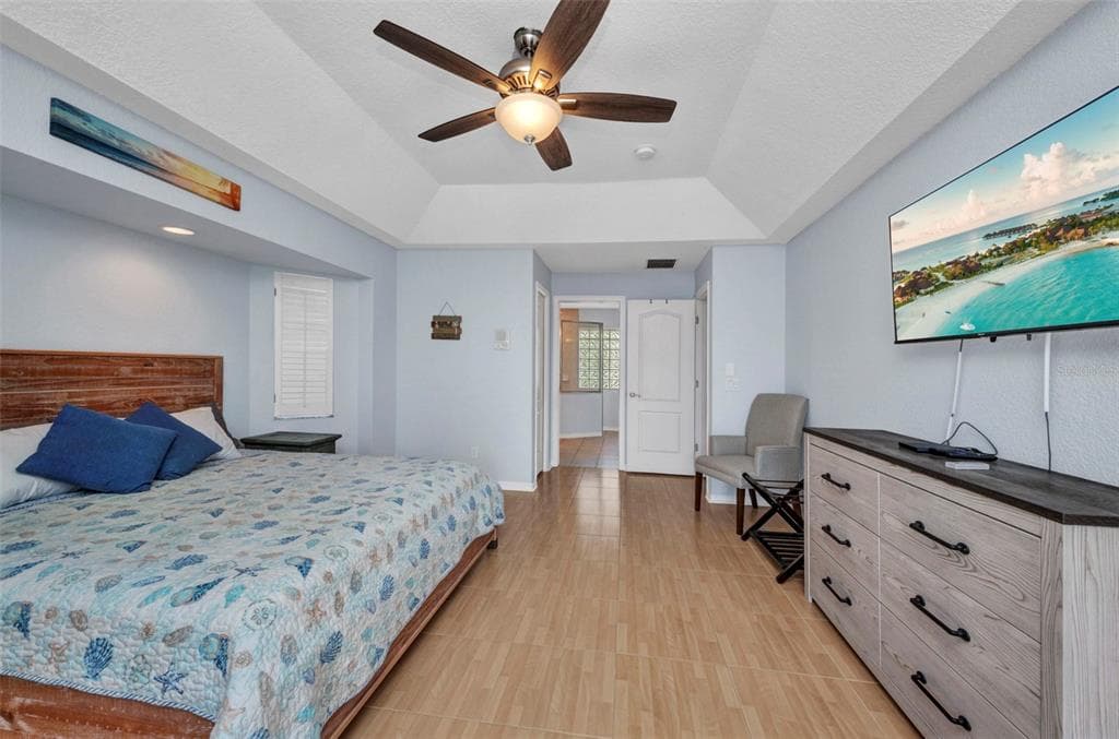 9582 ARSIPE CIRCLE photo 18