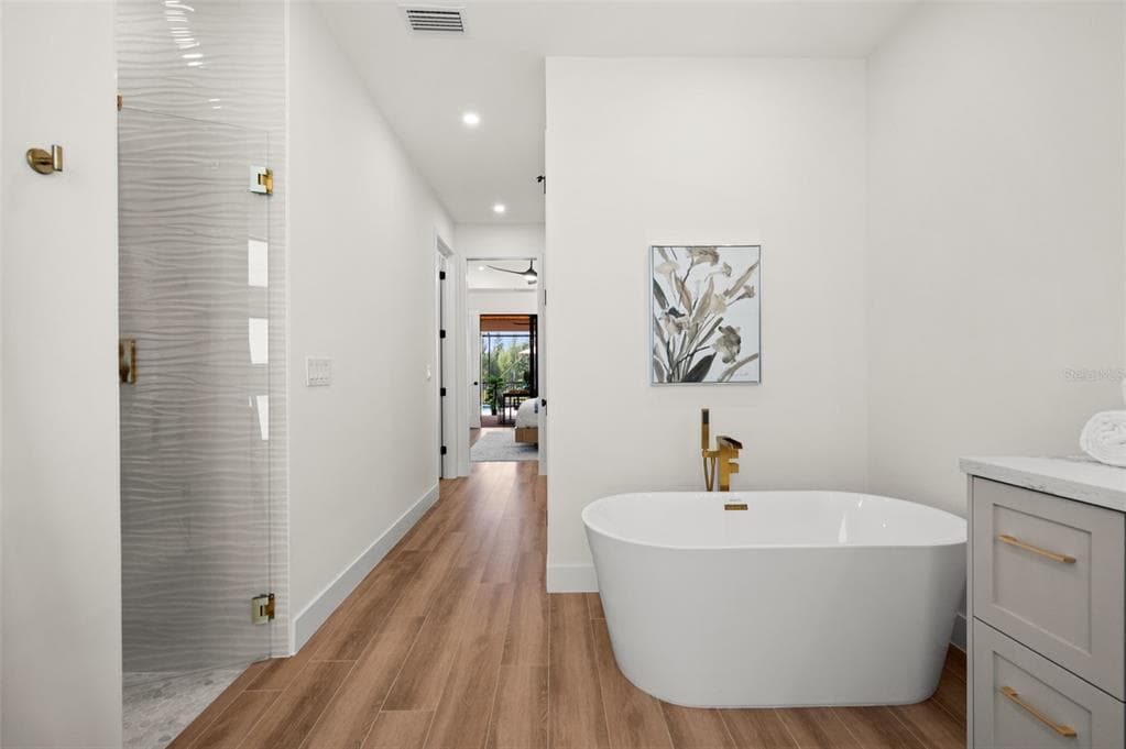 10522 RIVERSIDE ROAD photo 24