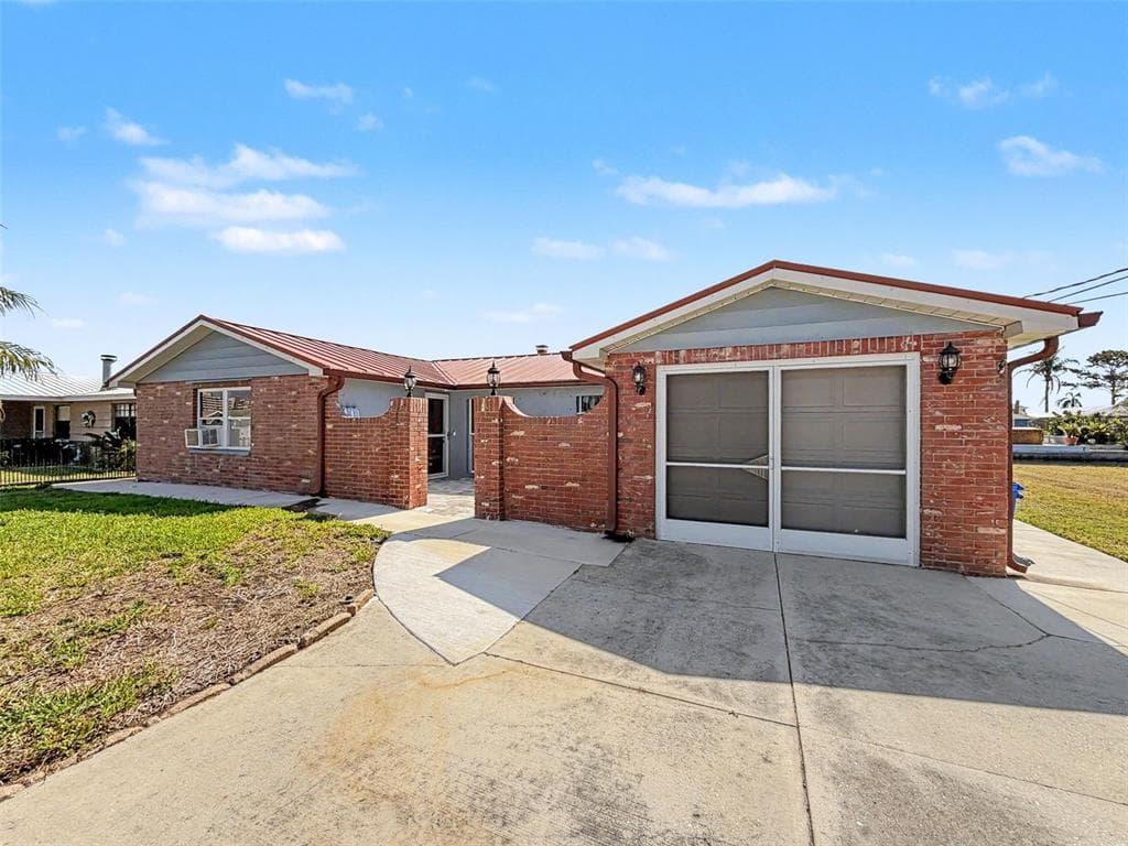 13520 ALLYN DRIVE photo 4