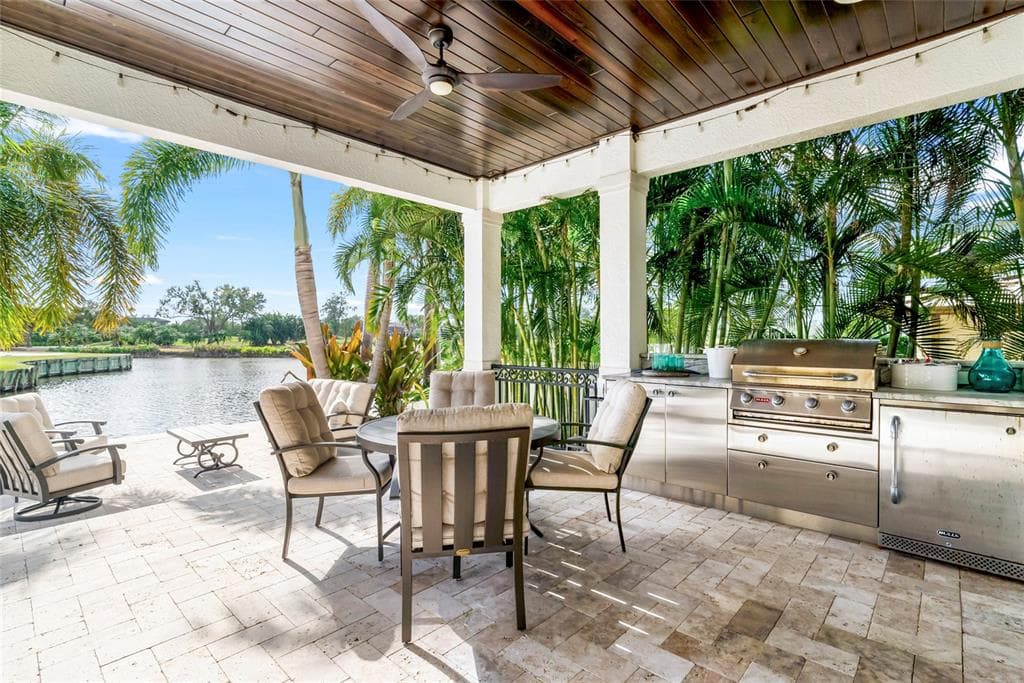 356 BELLEAIR DRIVE NE photo 3