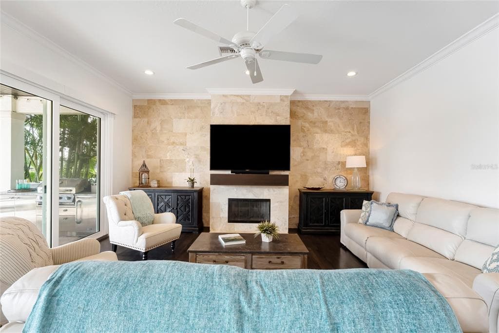 356 BELLEAIR DRIVE NE photo 9