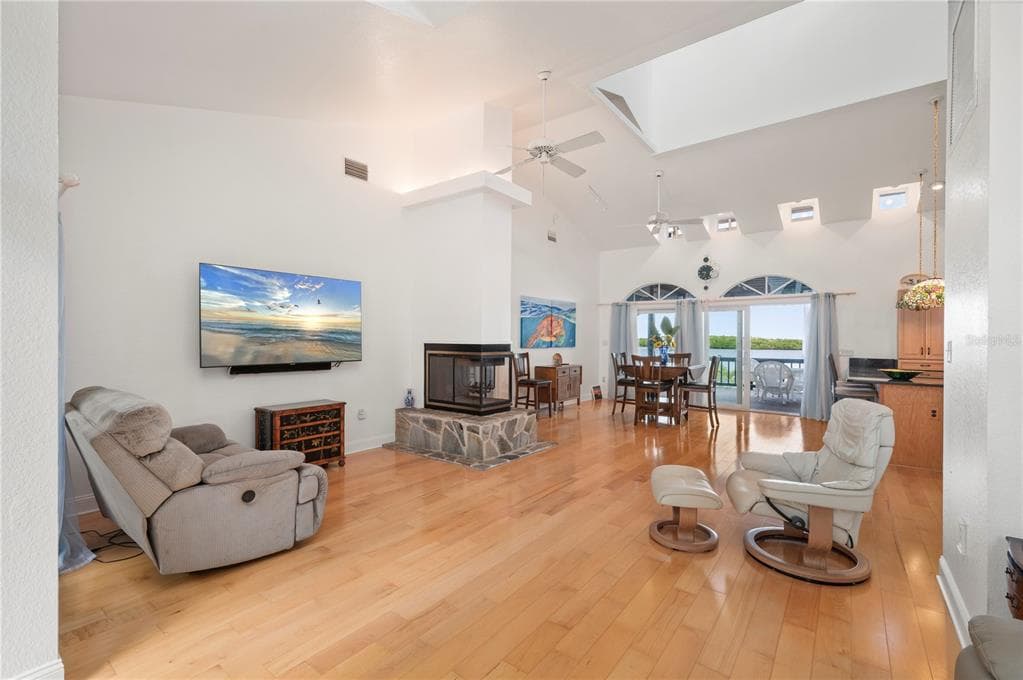 27414 MISTY AVENUE photo 15