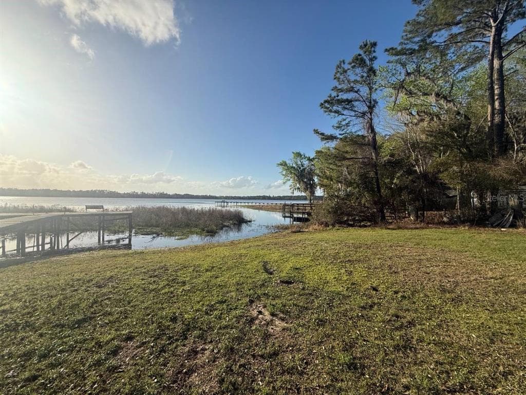 101 WALKER DRIVE photo 18