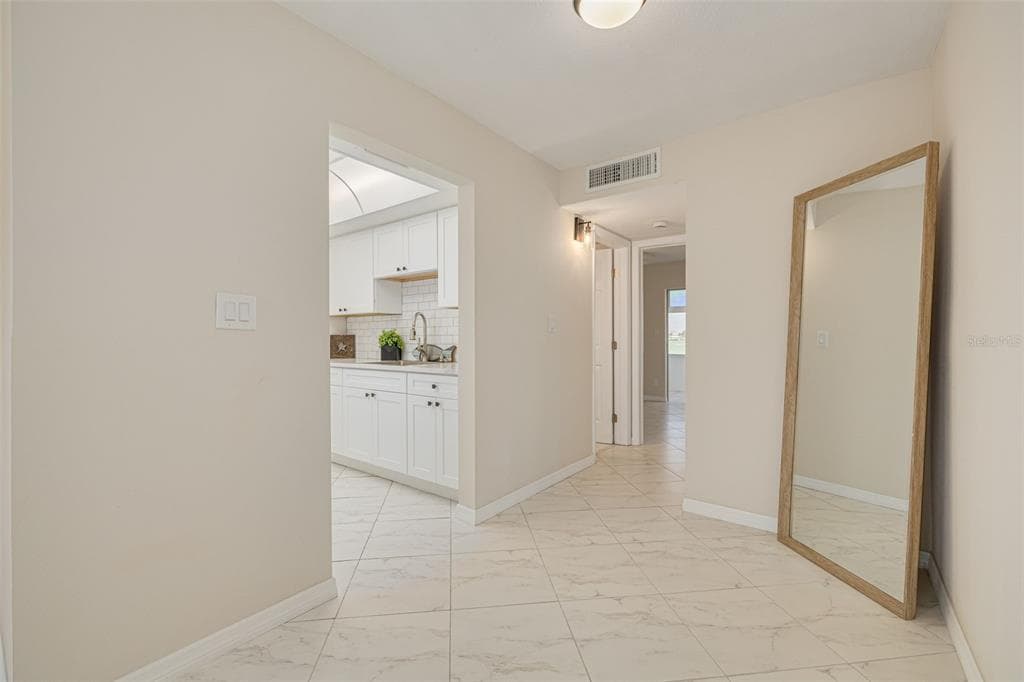 250 126TH AVENUE 104 photo 8