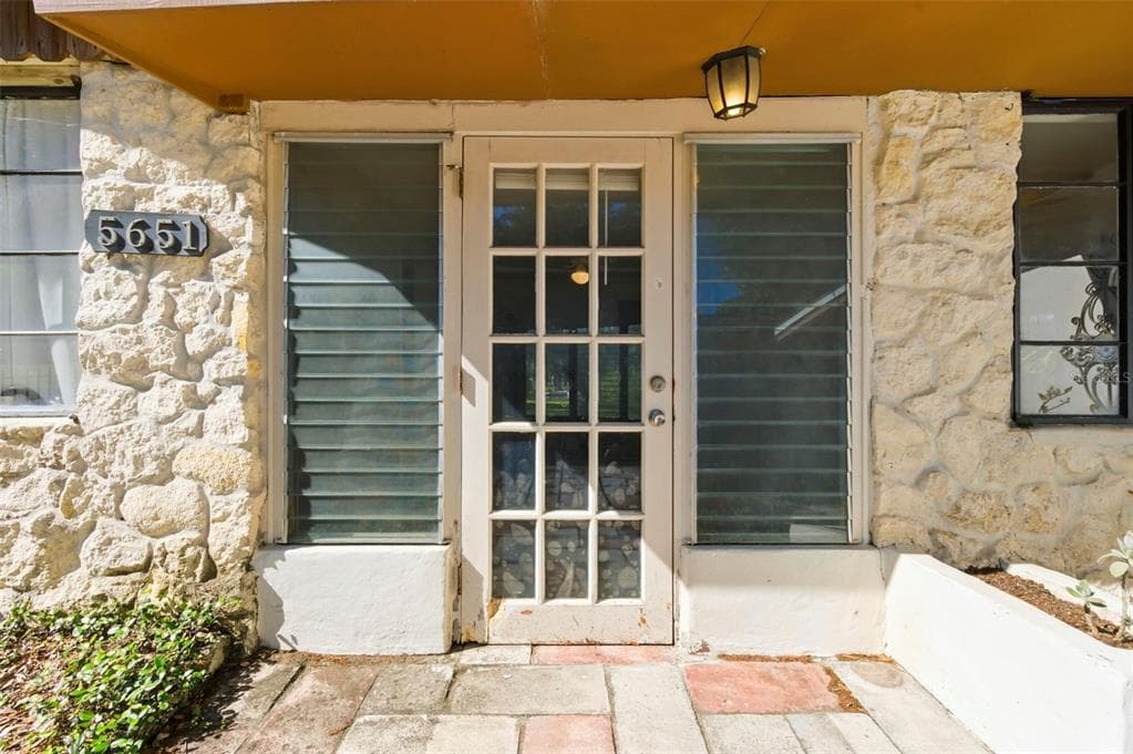 5651 MONROE STREET photo 6