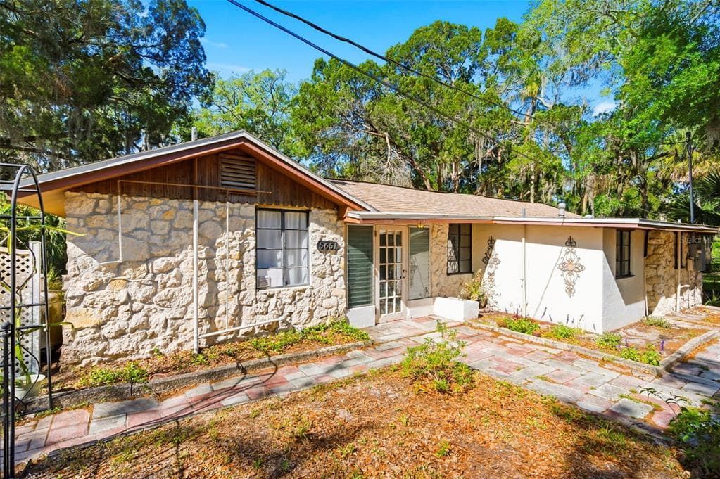 5651 MONROE STREET photo 5
