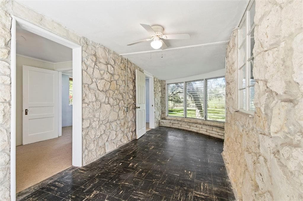 5651 MONROE STREET photo 10