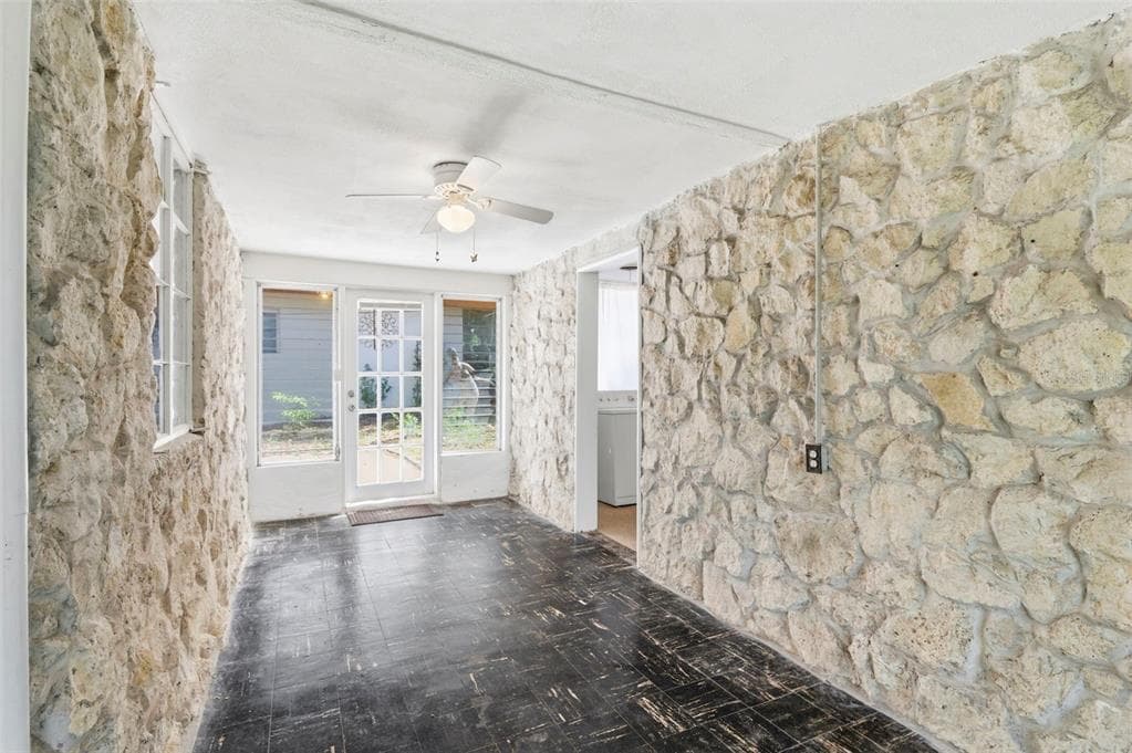5651 MONROE STREET photo 11