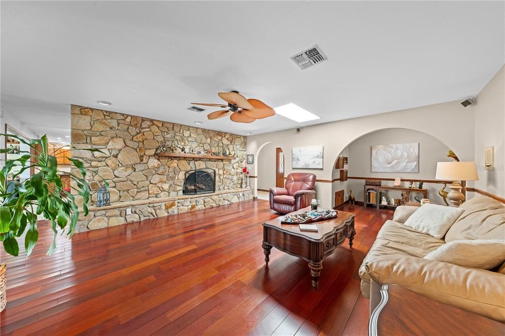6770 BAY SHORE DRIVE photo 13