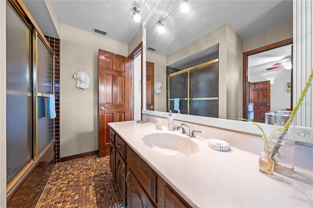 6770 BAY SHORE DRIVE photo 21