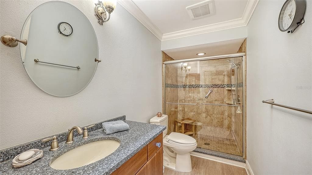 6048 WILSHIRE BOULEVARD 2 photo 22