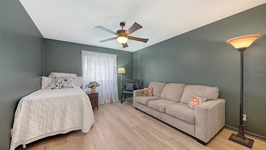 6048 WILSHIRE BOULEVARD 2 photo 25