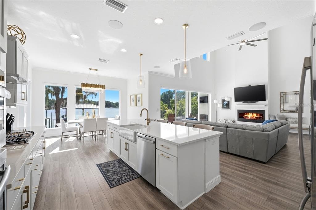 17104 CRAWLEY ROAD photo 20