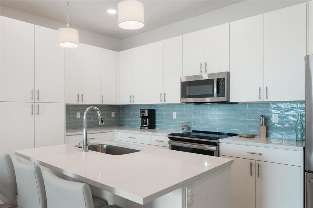 300 150TH AVENUE 510 photo 13