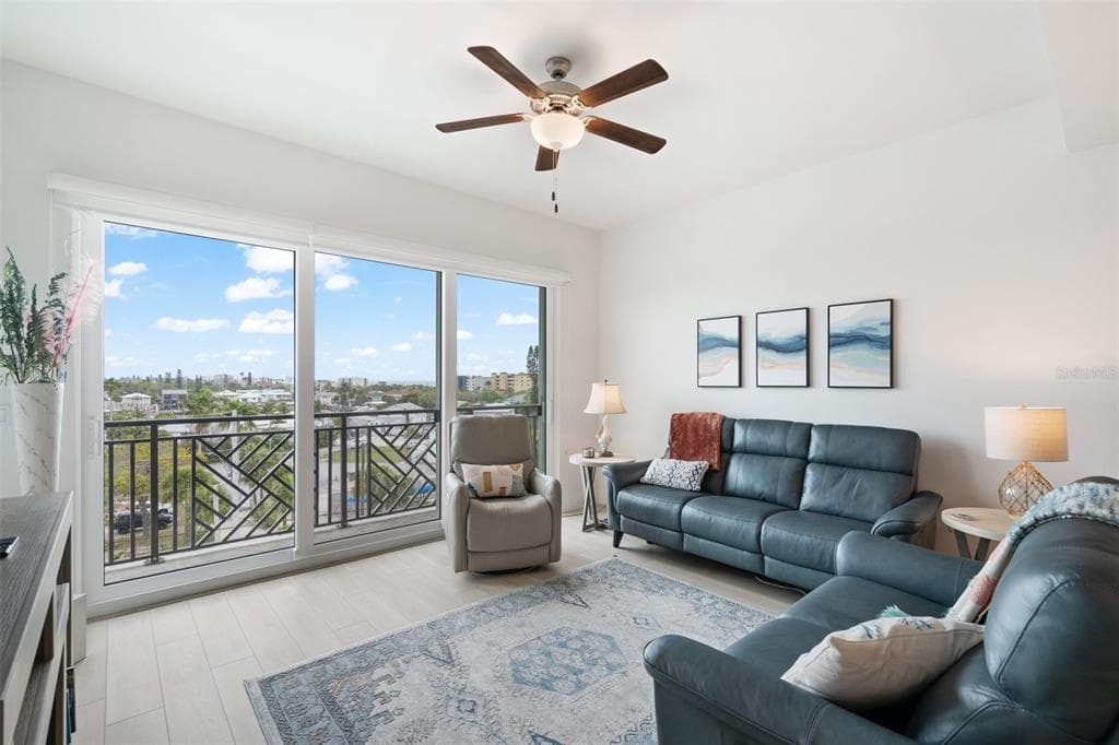 300 150TH AVENUE 510 photo 4