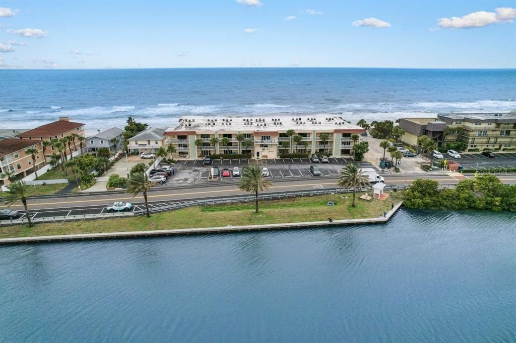 50 GULF BOULEVARD 206 photo 2