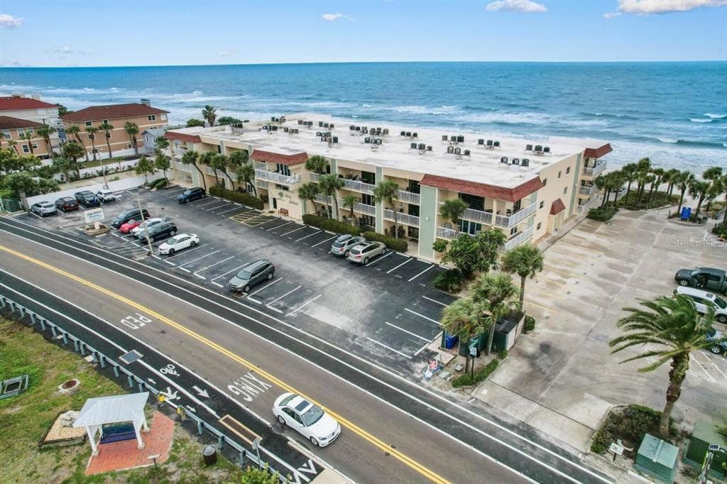 50 GULF BOULEVARD 206 photo 3