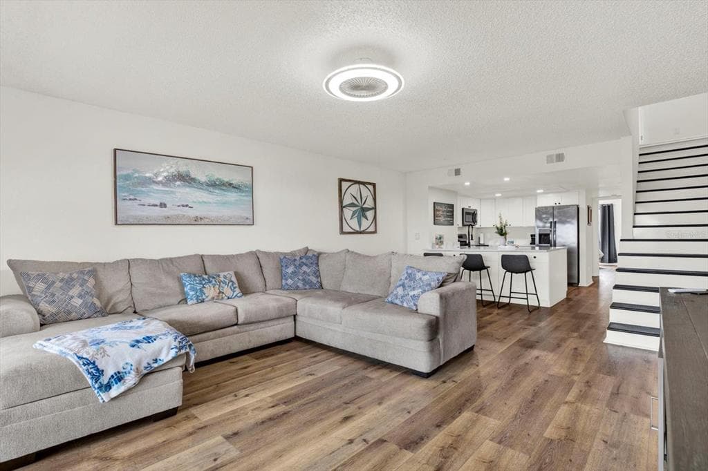 9472 TARA CAY COURT 2 photo 6