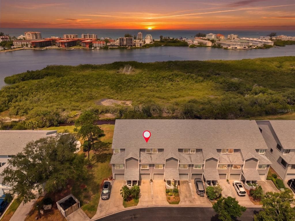 9472 TARA CAY COURT 2 photo 1