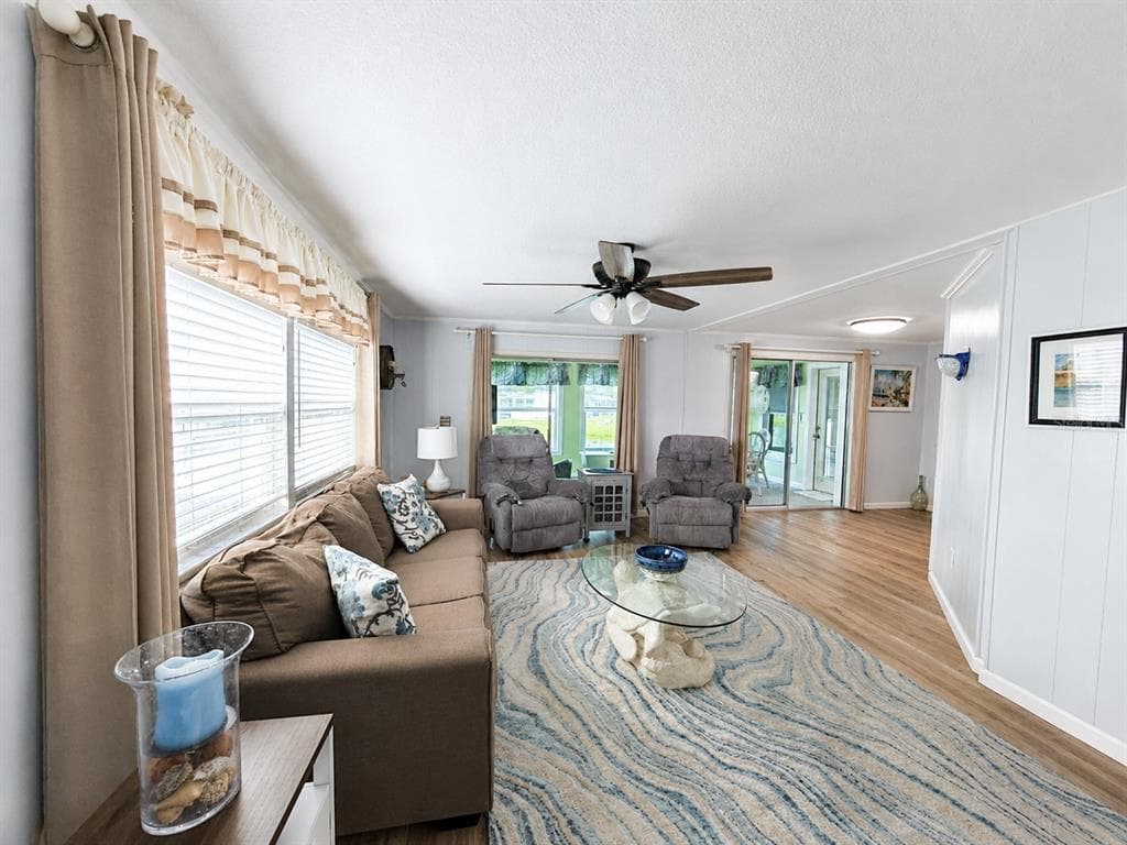 216 MARTINIQUE ROAD photo 22