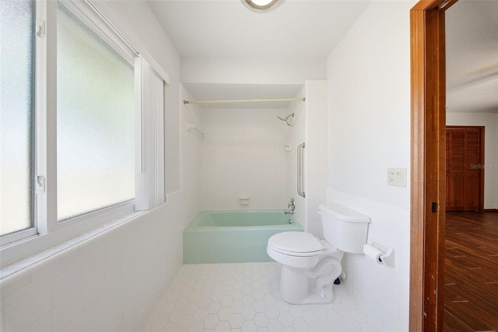 410 S RAMONA AVENUE photo 20