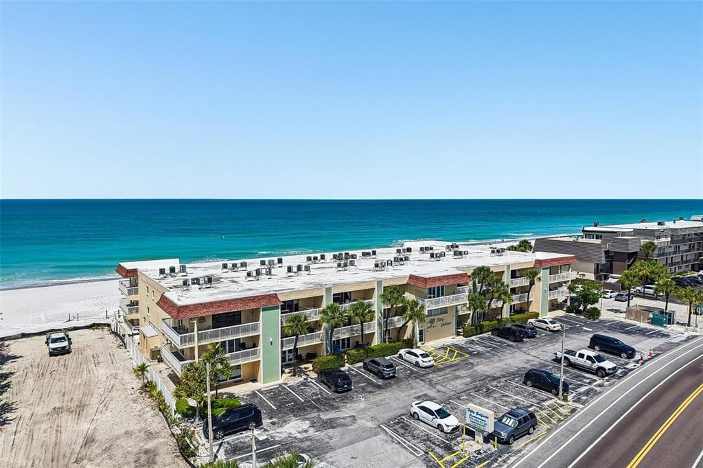 50 GULF BOULEVARD 301 photo 23