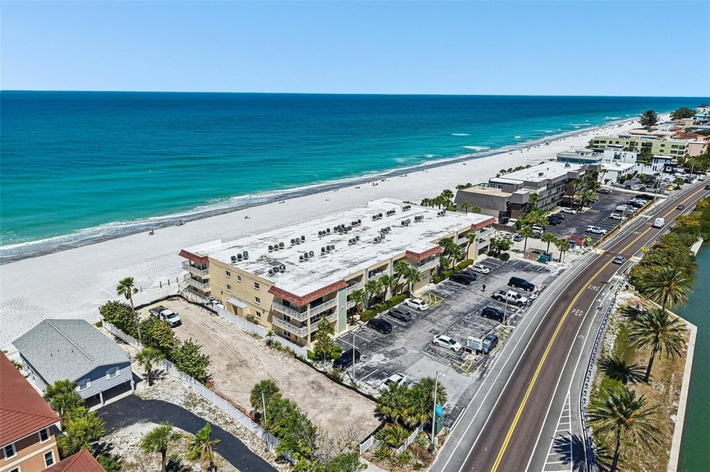 50 GULF BOULEVARD 301 photo 24