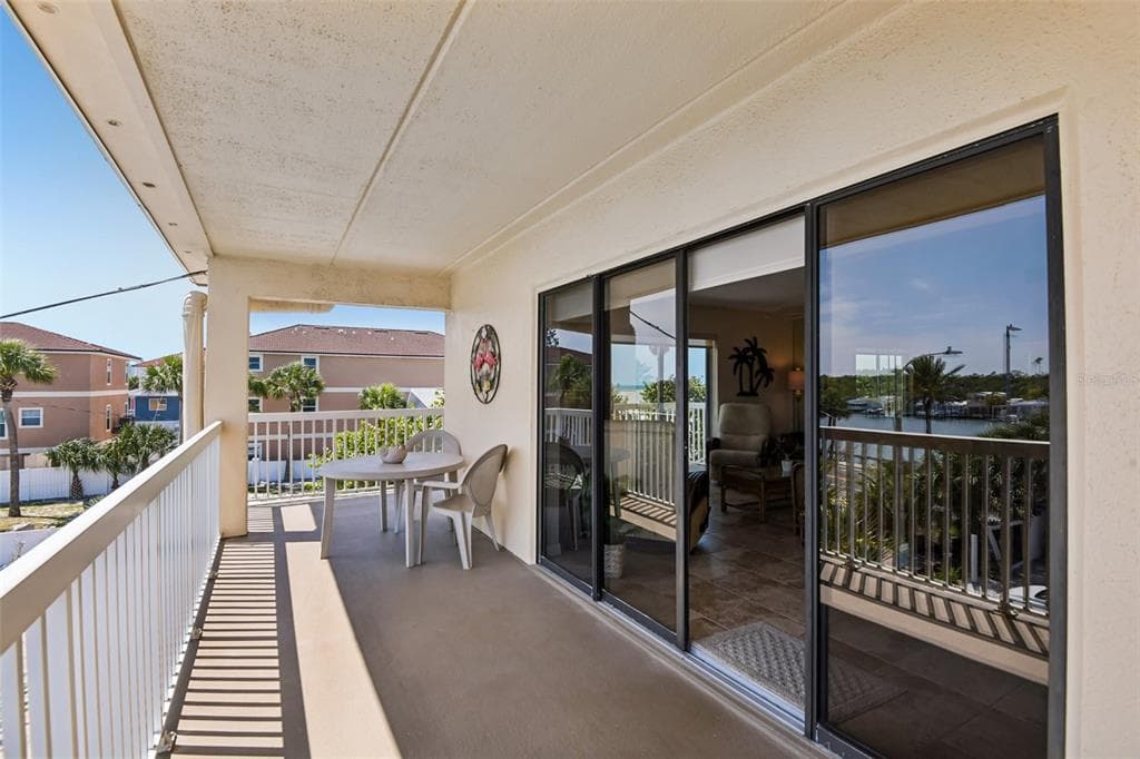 50 GULF BOULEVARD 301 photo 15