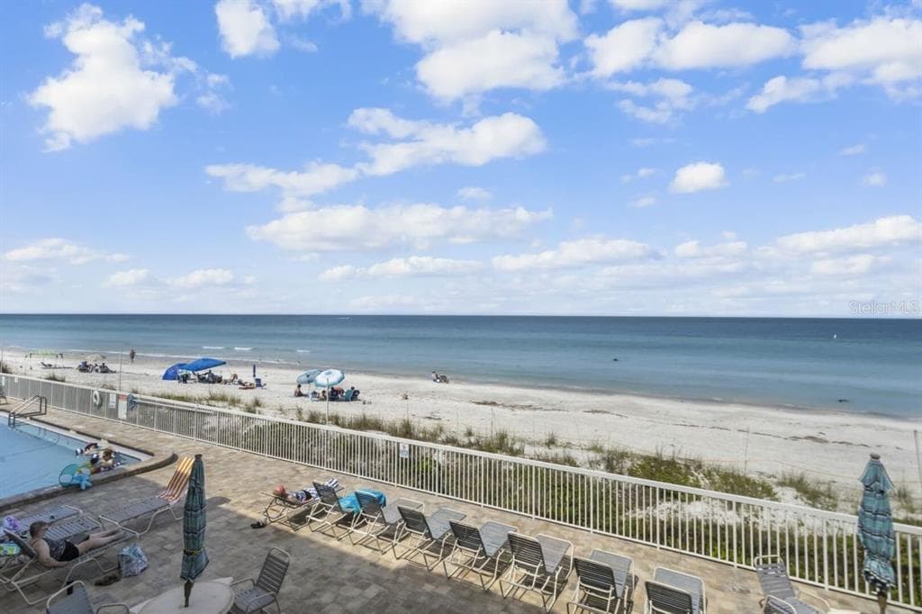 50 GULF BOULEVARD 301 photo 19