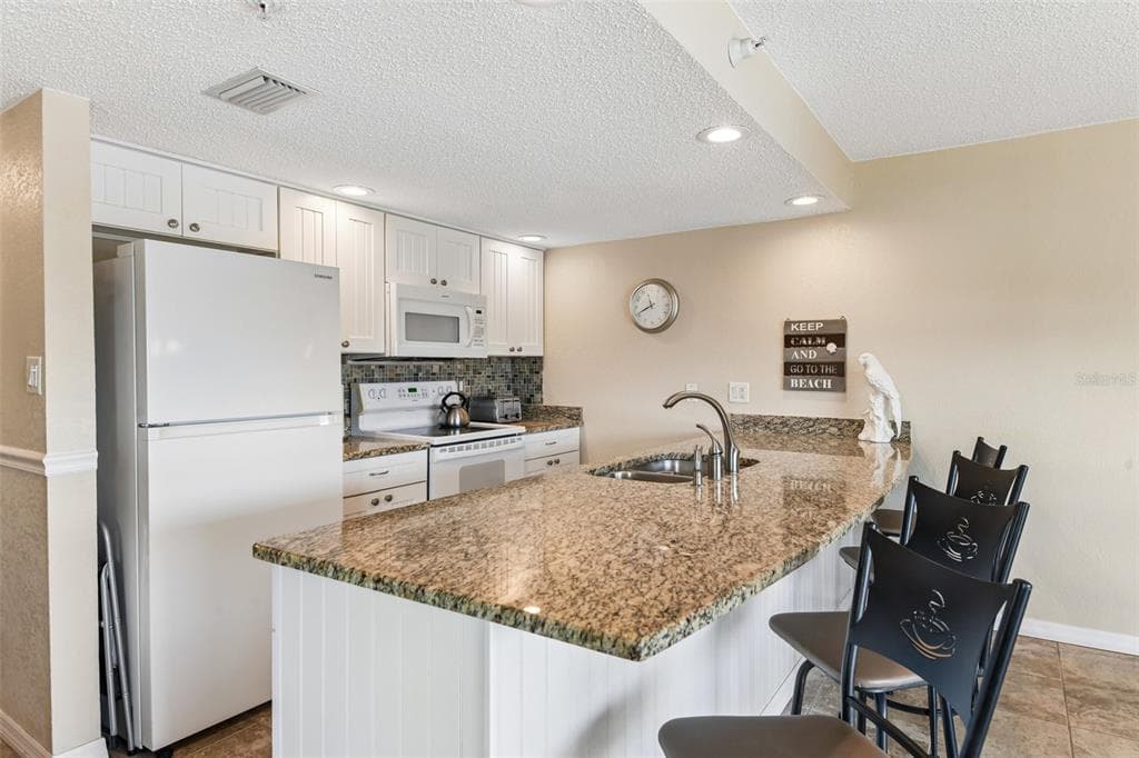 50 GULF BOULEVARD 301 photo 8