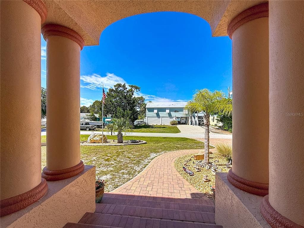 1920 NW 16TH STREET photo 5