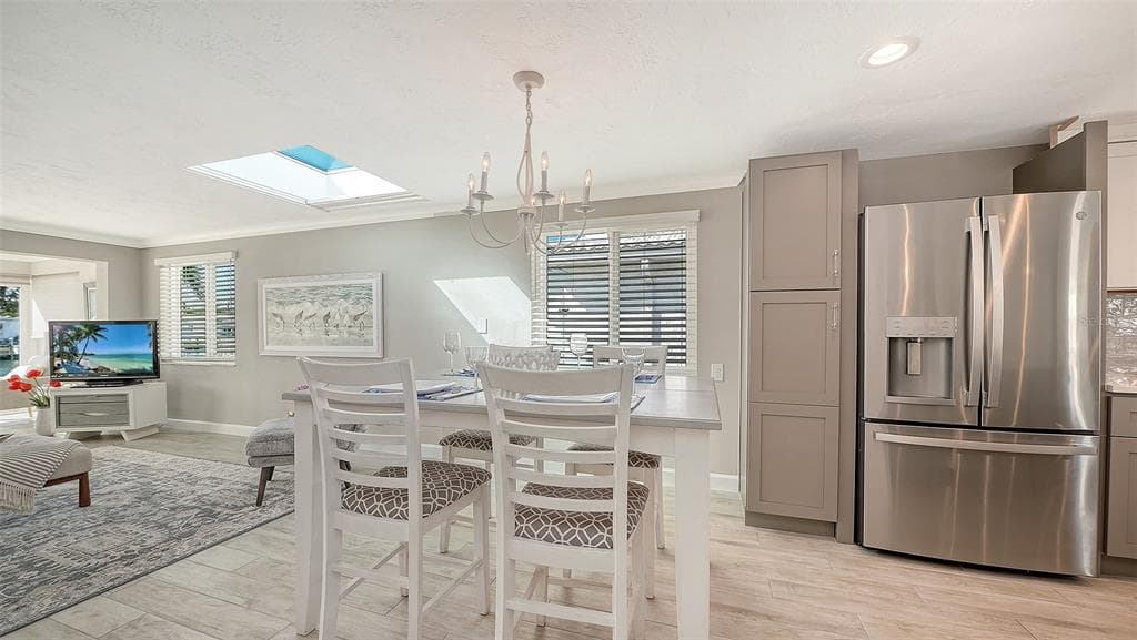 900 SPANISH DRIVE N photo 10