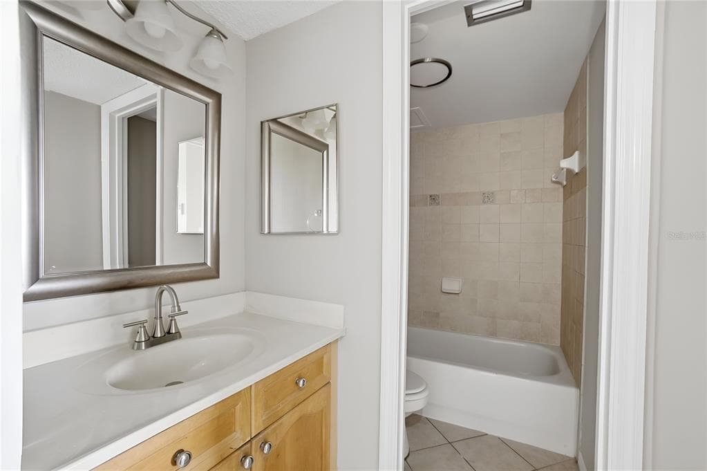 145 N HALIFAX AVENUE 602 photo 21