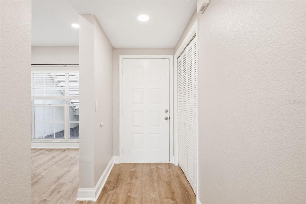 11510 SHIPWATCH DRIVE 1372 photo 6