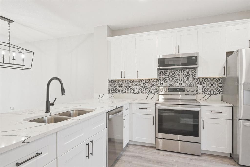 11510 SHIPWATCH DRIVE 1372 photo 19