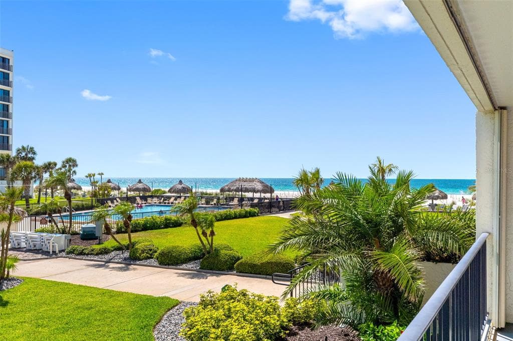 1400 GULF BOULEVARD 101 photo 16