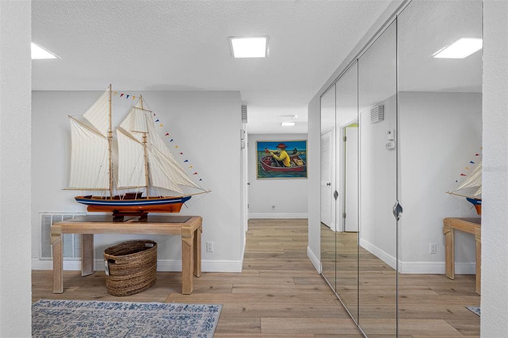 1400 GULF BOULEVARD 101 photo 21
