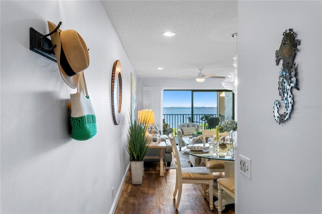 6104 PALMA DEL MAR BOULEVARD S 210 photo 2