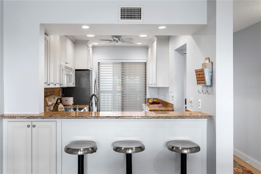 6104 PALMA DEL MAR BOULEVARD S 210 photo 16