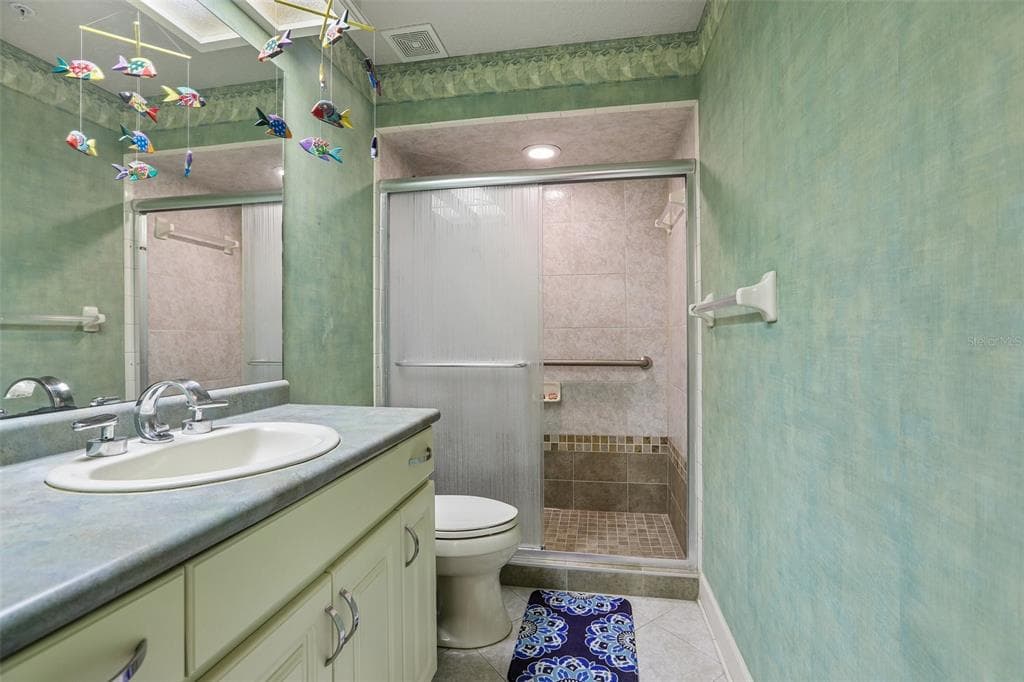 113 YACHT CLUB CIRCLE photo 19