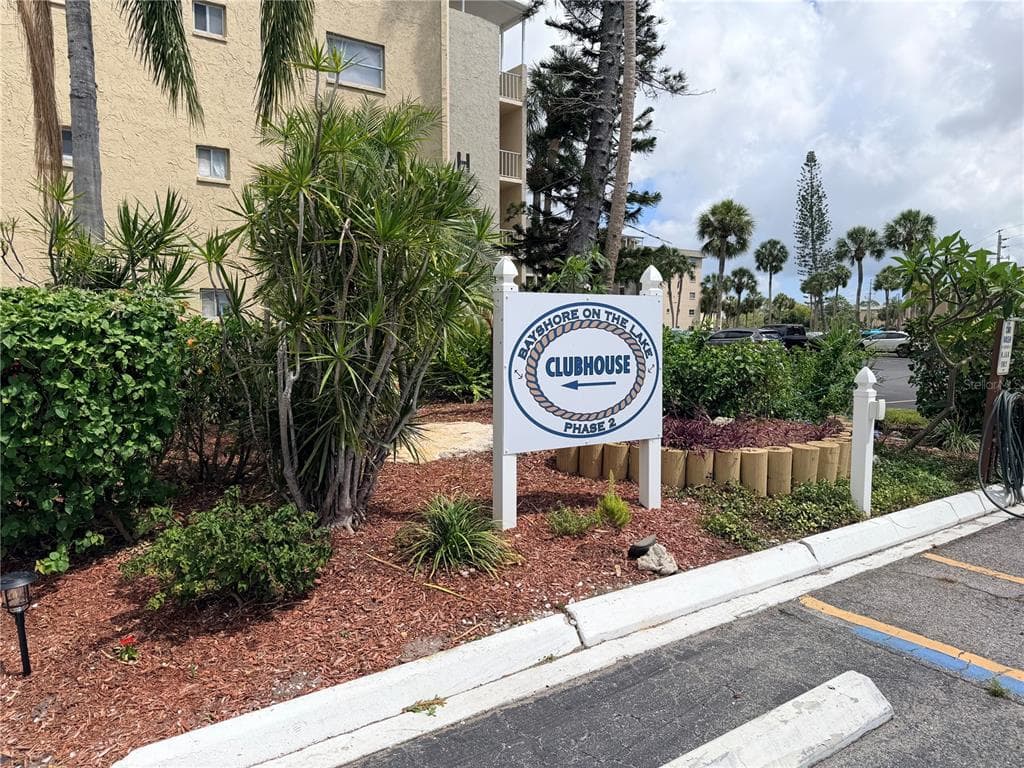 3621 LAKE BAYSHORE DRIVE J-403 photo 6