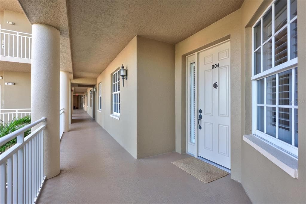 5100 JESSIE HARBOR DRIVE 304 photo 6