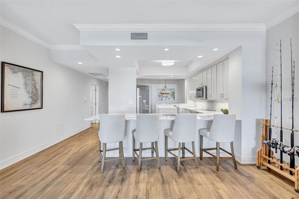 5100 JESSIE HARBOR DRIVE 304 photo 17
