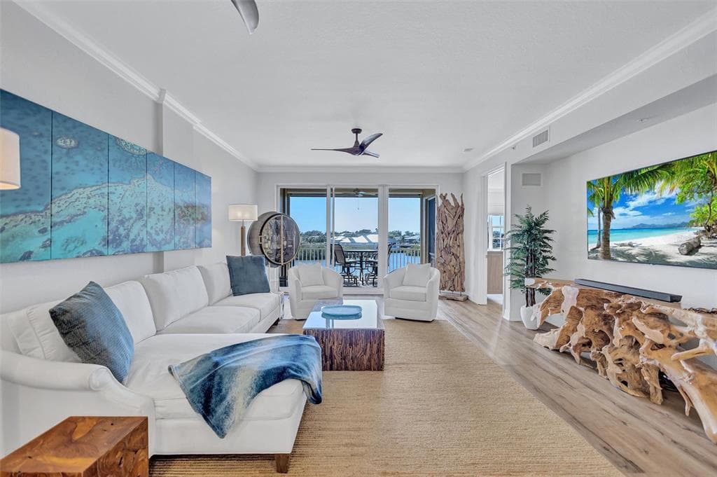 5100 JESSIE HARBOR DRIVE 304 photo 9