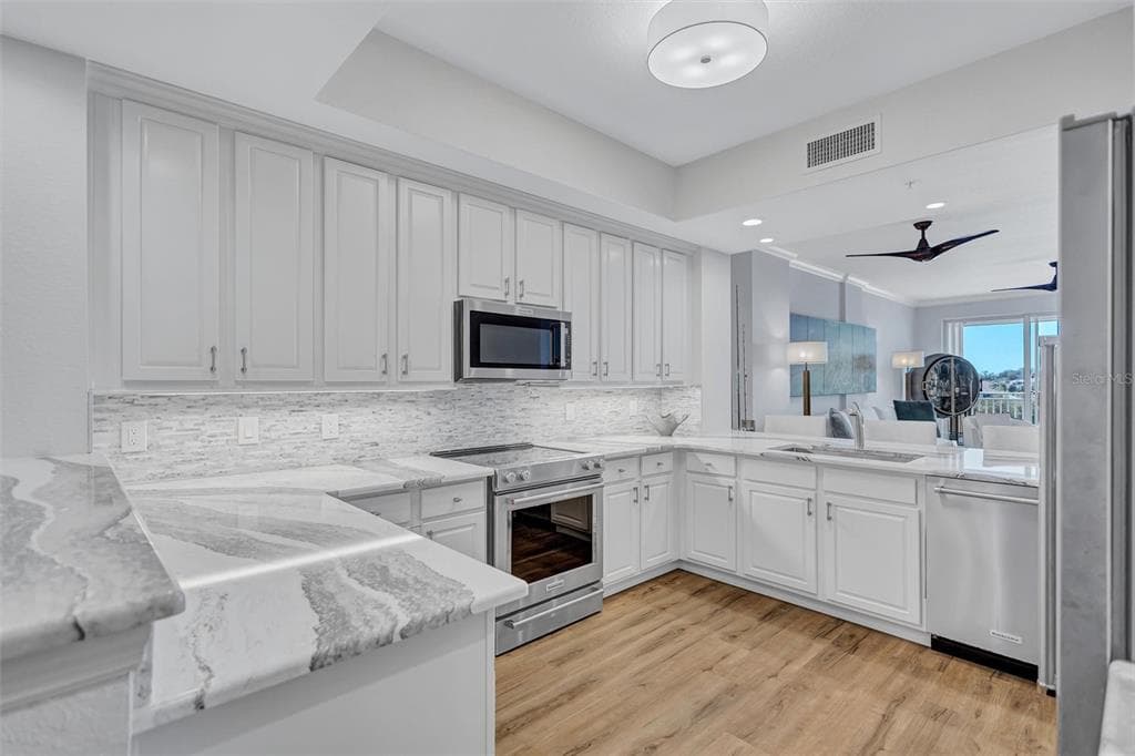 5100 JESSIE HARBOR DRIVE 304 photo 21