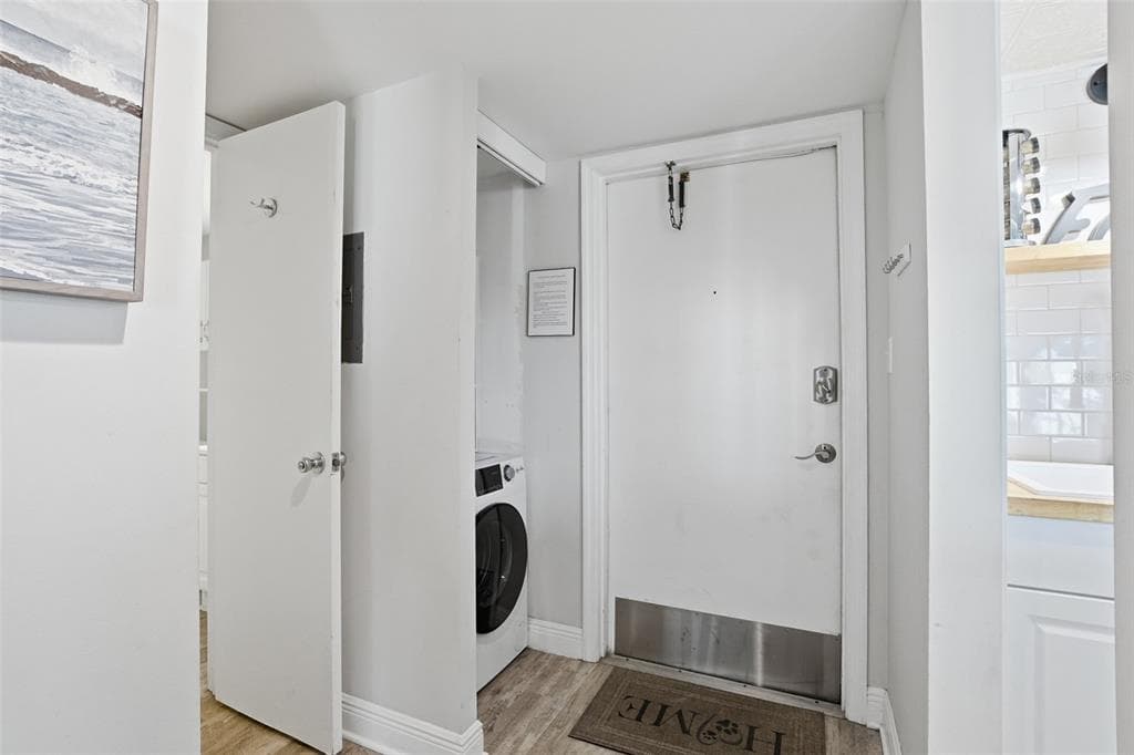 1571 S ATLANTIC AVENUE 2120 photo 5