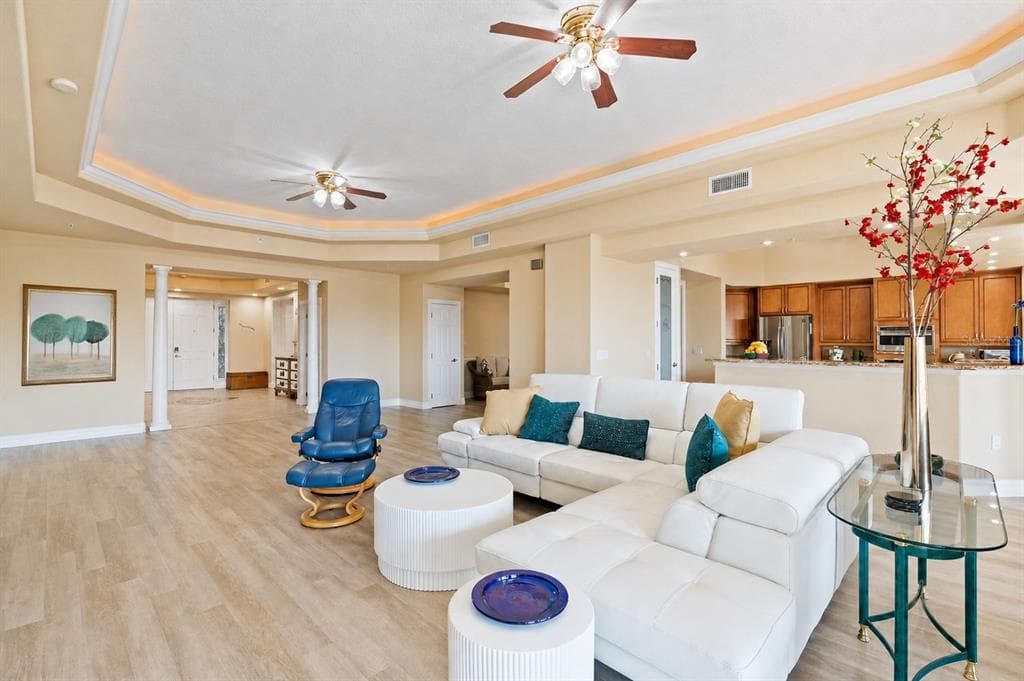 6100 JESSIE HARBOR DRIVE 202 photo 22