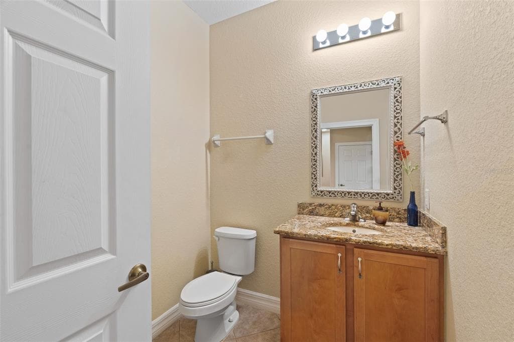 6100 JESSIE HARBOR DRIVE 202 photo 20