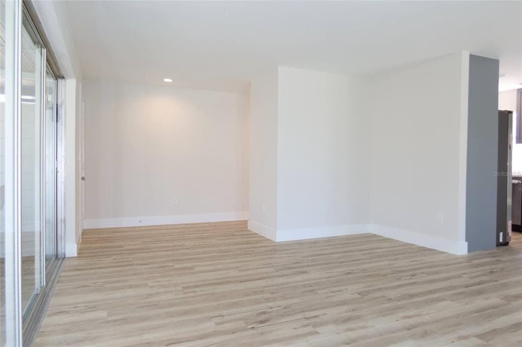 4240 FLORAMAR TERRACE photo 24