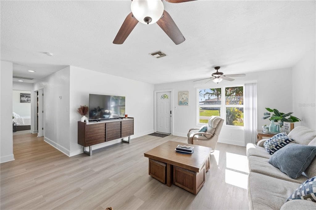 5281 BOYLE TERRACE photo 10